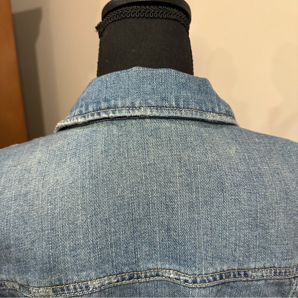 🌹VINTAGE American Eagle Outfitters • Cool Classic Light Blue Jean Jacket - Picture 8 of 14